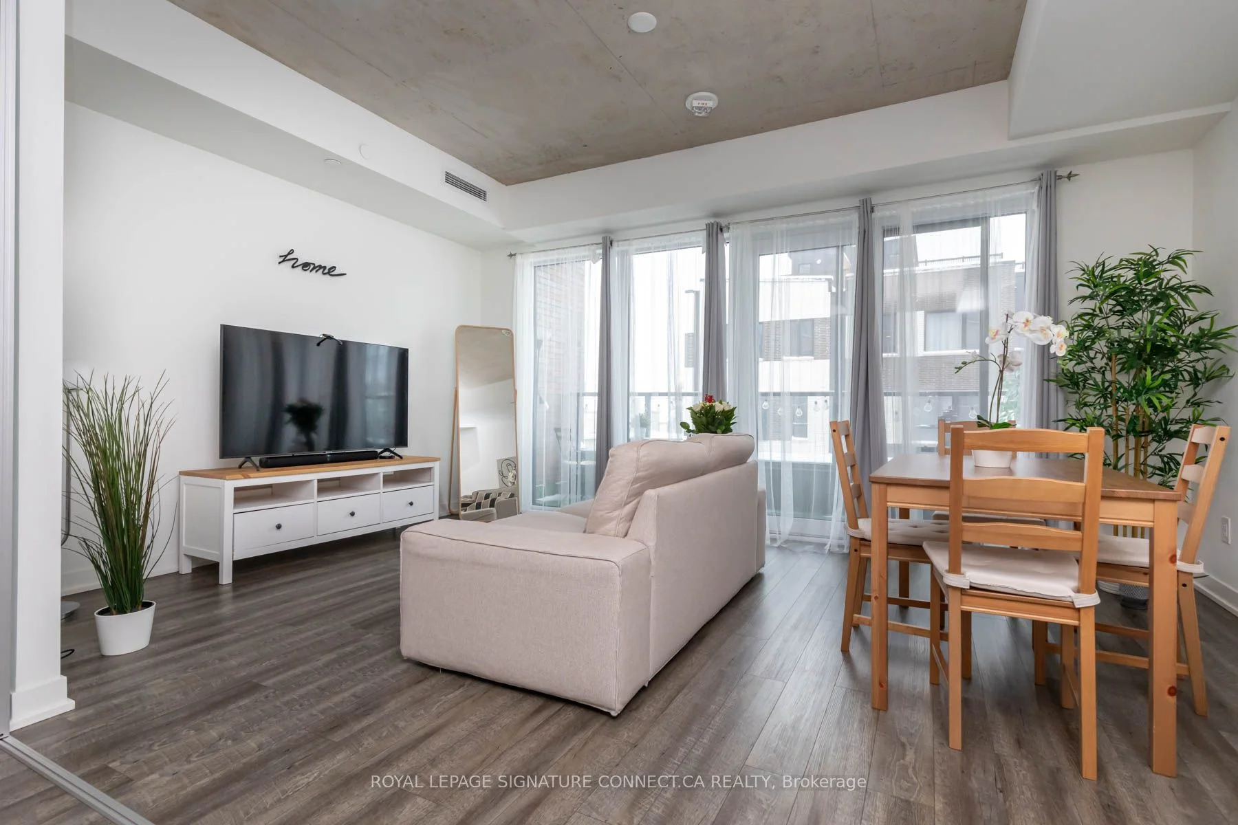 1808 St Clair Avenue W 219, Toronto W03, On M6n 0c1