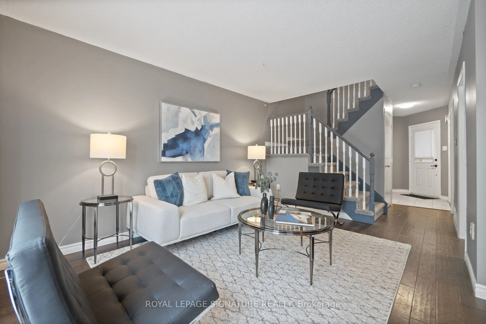Att/Row/Townhouse in Burlington