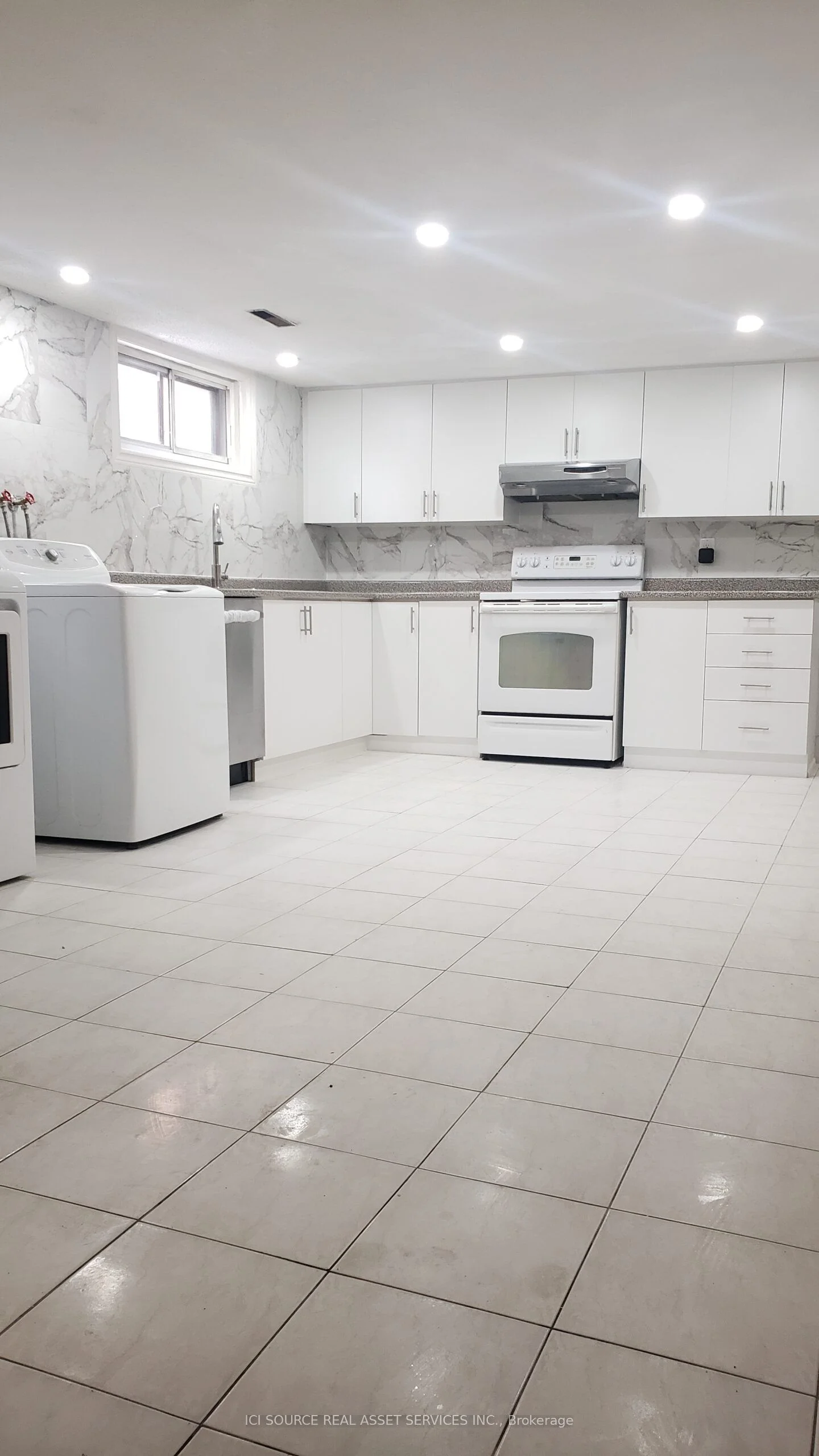 117 Firgrove Crescent Bsmt, Toronto W05, On M3n 1k5