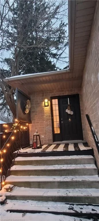 1068 King Road Basement (furnished), Burlington, On L7t 3l7