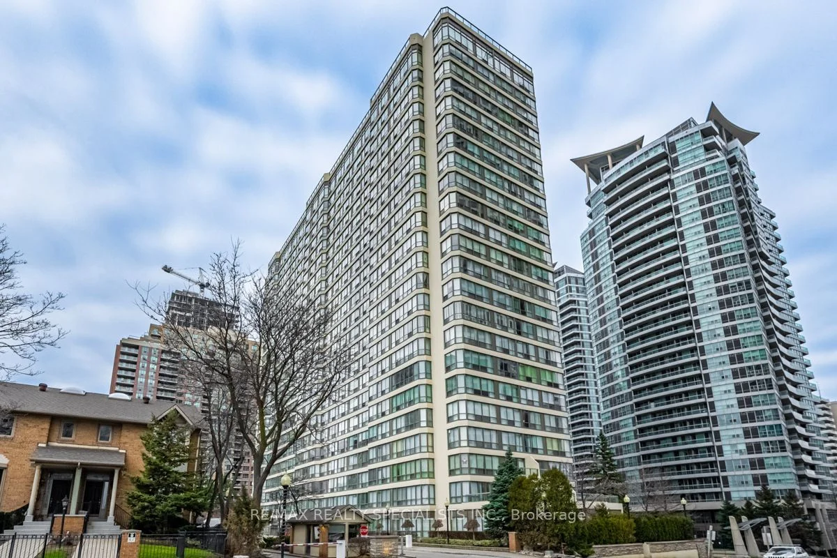 55 Elm Drive W 2107, Mississauga, On L5b 3z3
