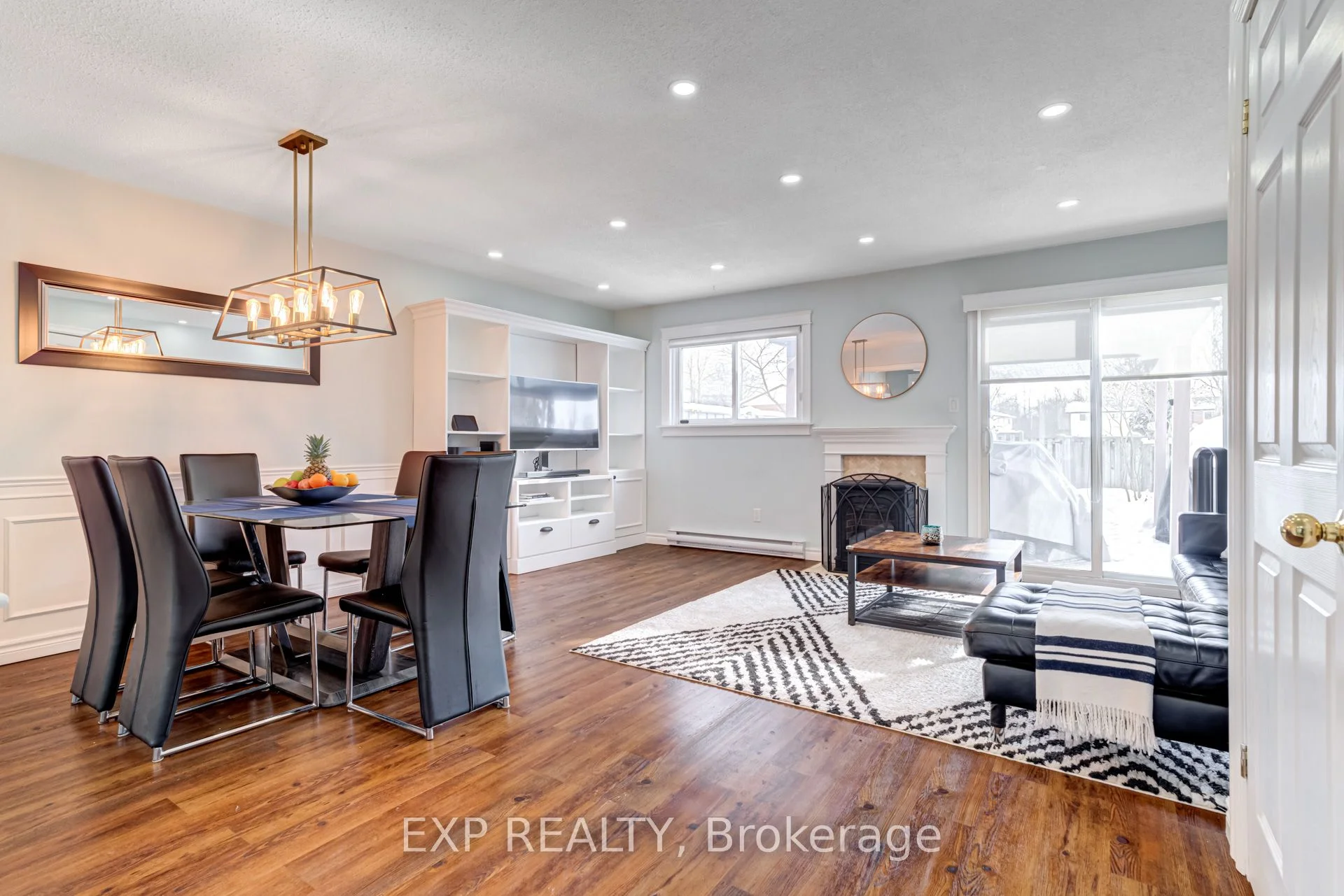 Condo Townhouse in Halton Hills