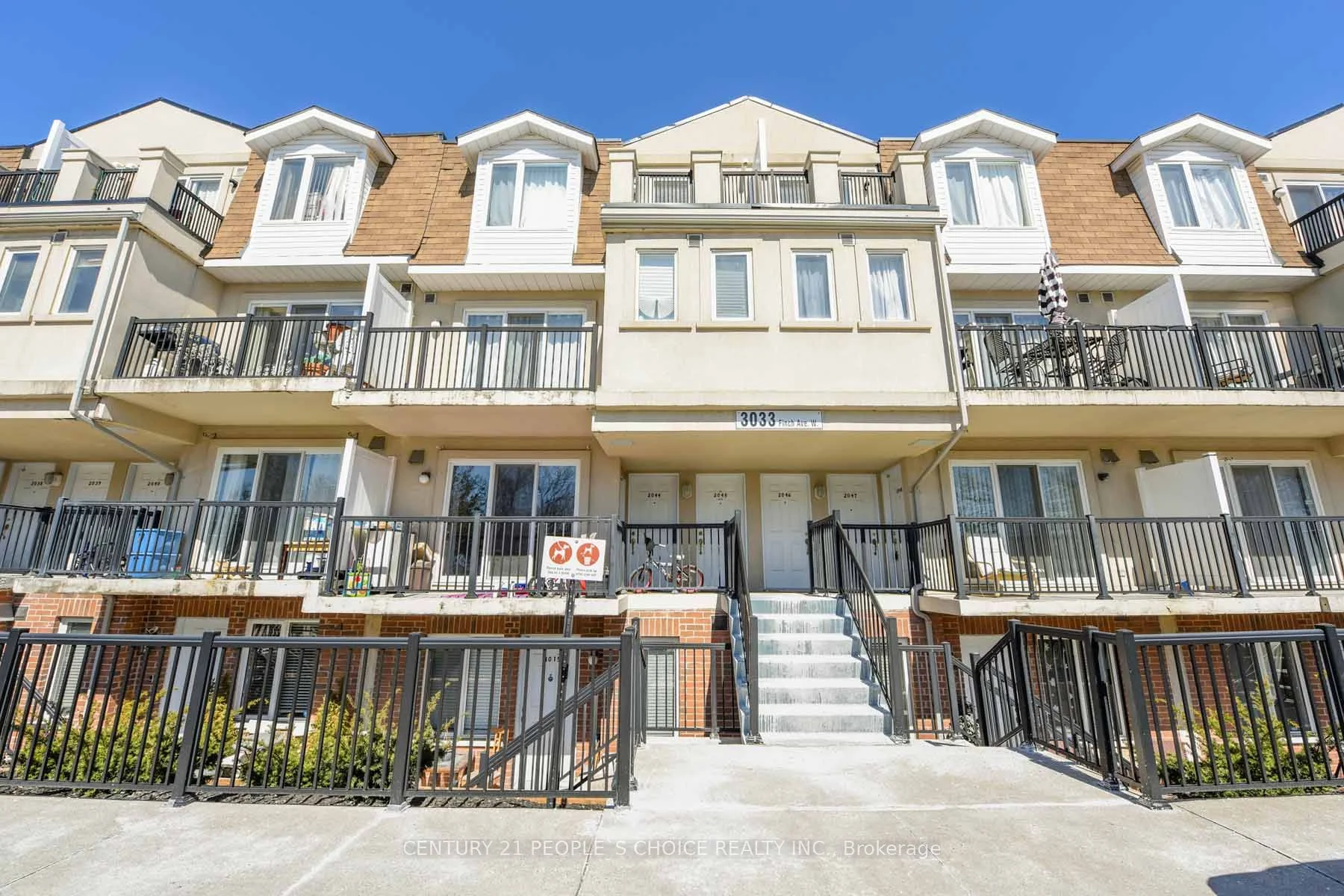 3033 Finch Avenue W 2045, Toronto W05, On M9m 0a3