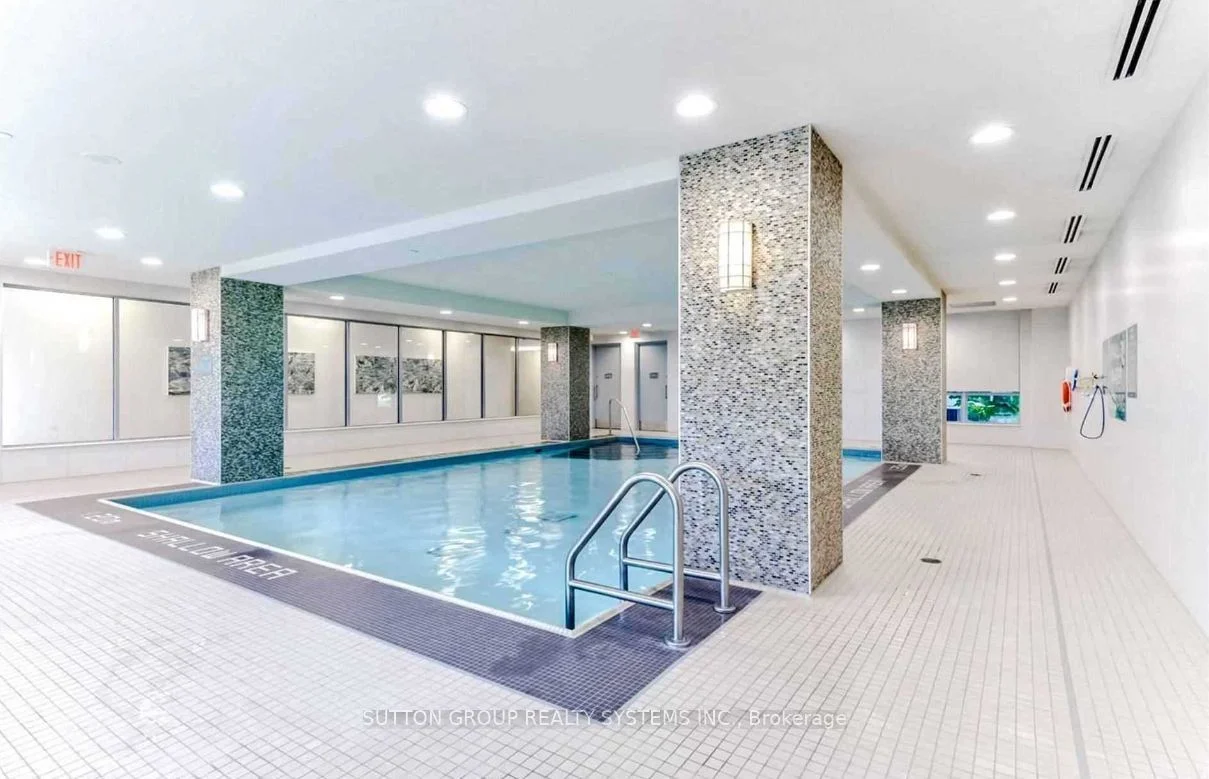 15 Viking Lane 1902, Toronto W08, ON M9B 0A4