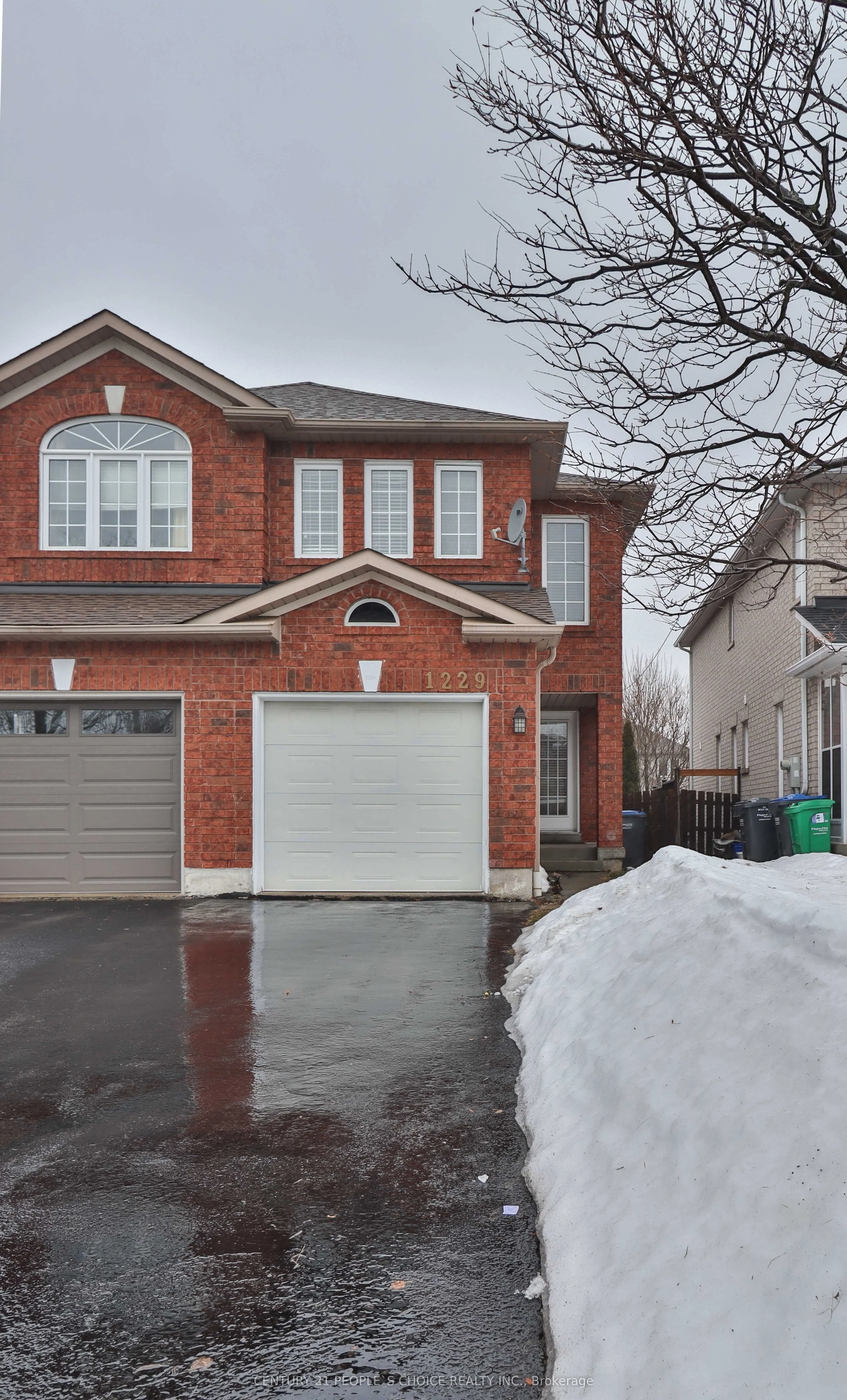 1229 Foxglove Place, Mississauga, On L5v 2n3