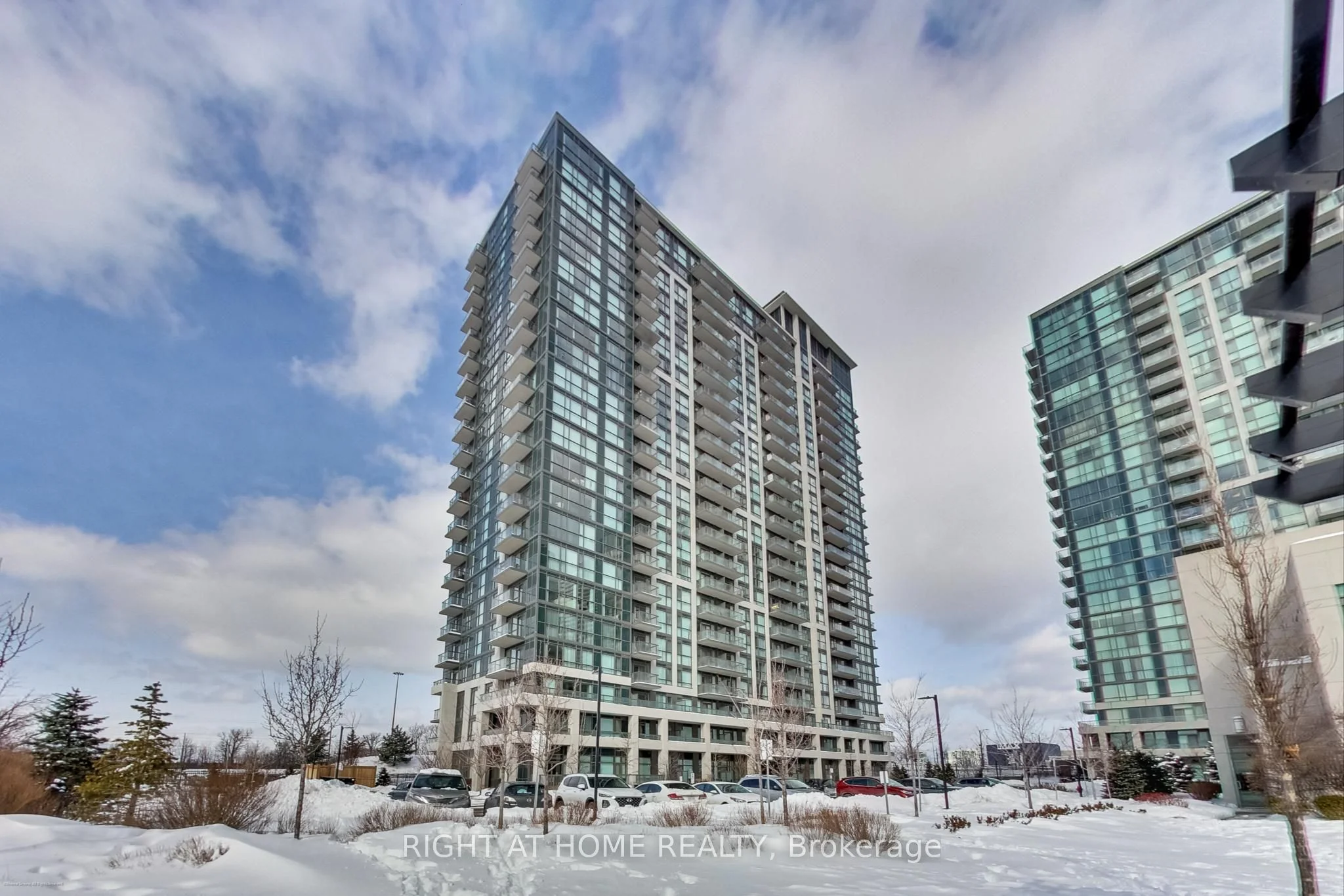 Condo Apartment in Mississauga