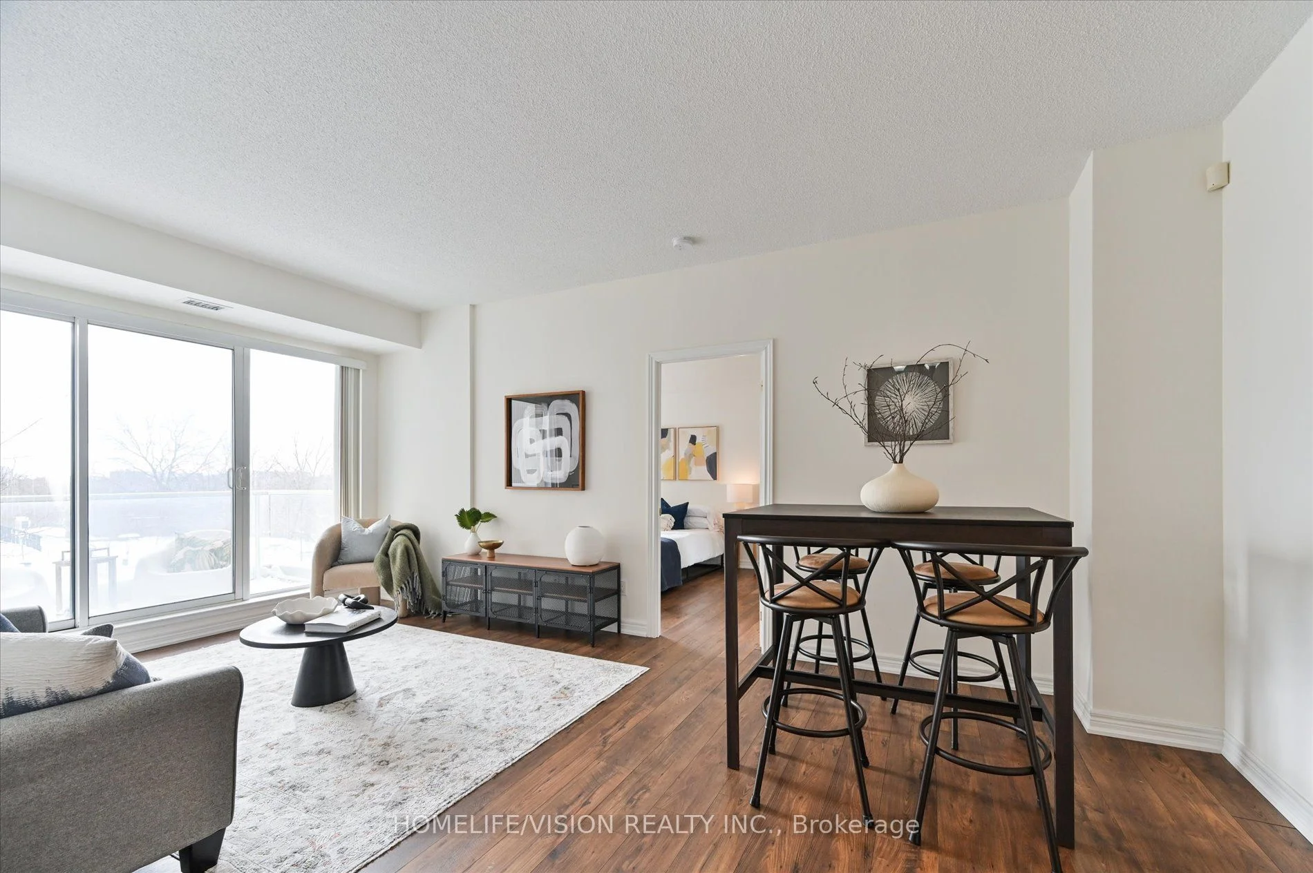 Condo Apartment in Toronto