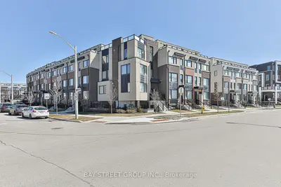 Condo Townhouse in Toronto