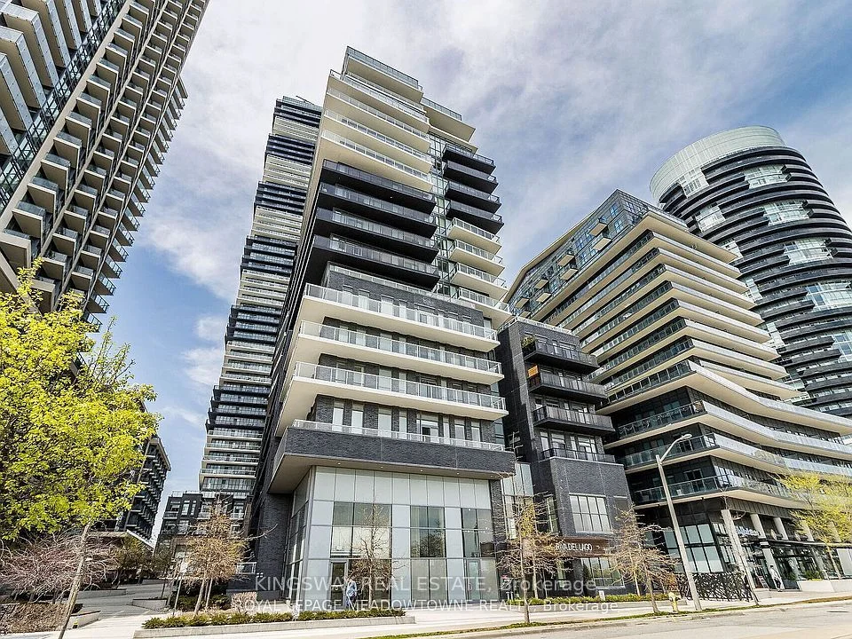 Condo Apartment in Toronto