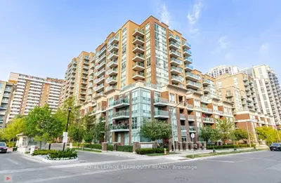 Condo Apartment in Toronto