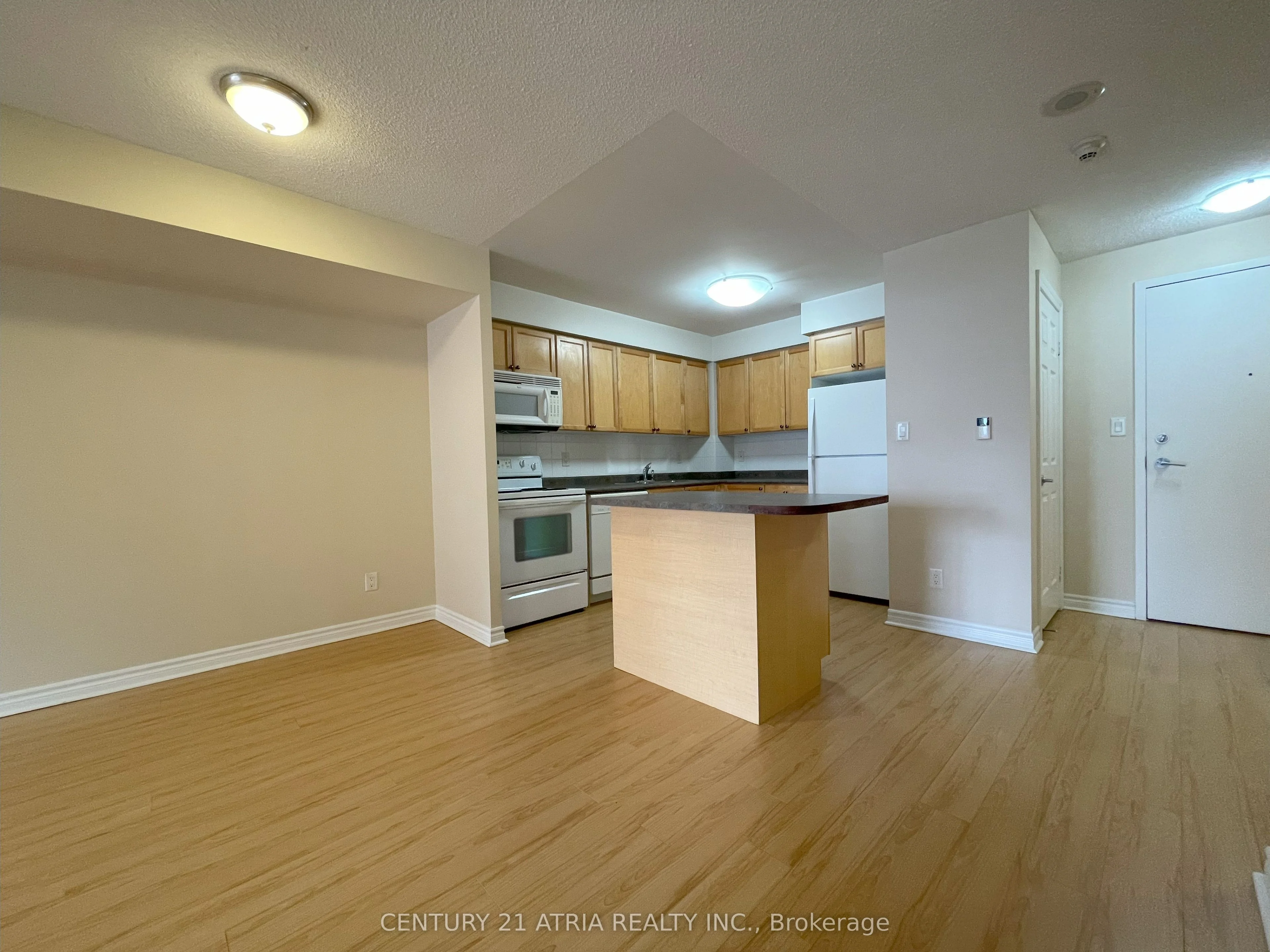 3880 Duke Of York Boulevard 2203, Mississauga, On L5b 4m7