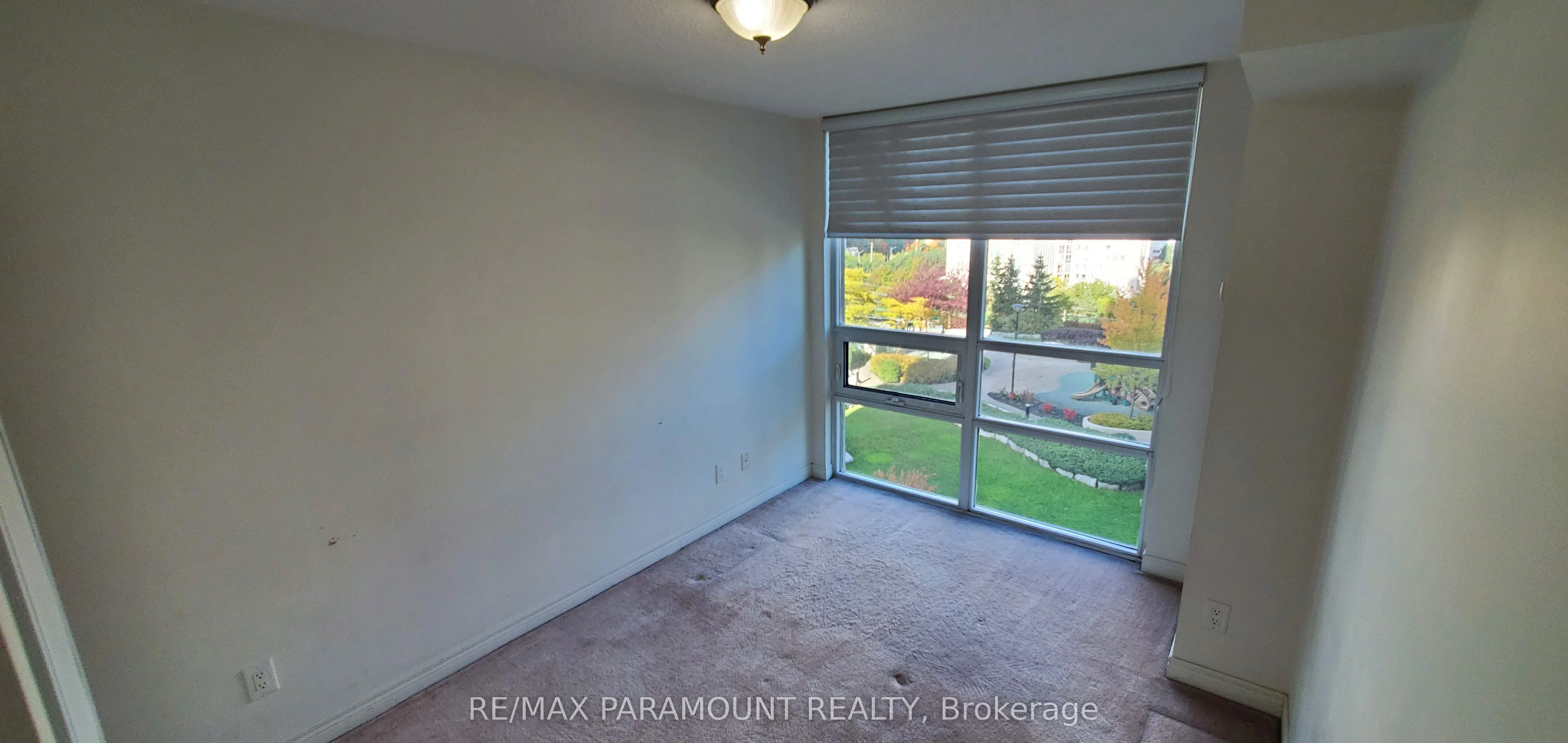 208 Enfield Place 1010, Mississauga, ON L5B 0B8