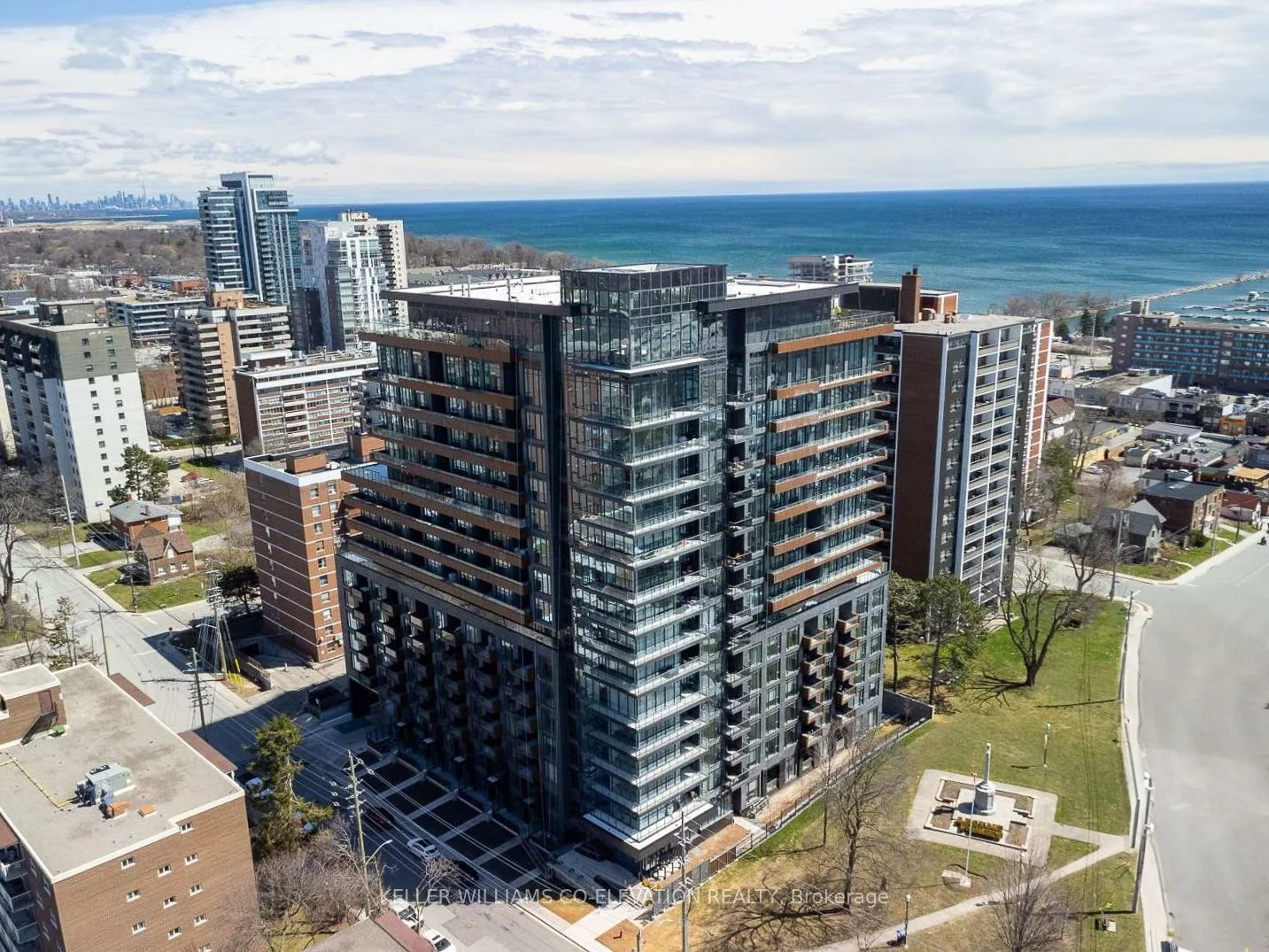 21 Park Street E 209, Mississauga, On L5g 1l7
