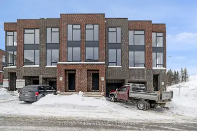 Att/Row/Townhouse in Caledon
