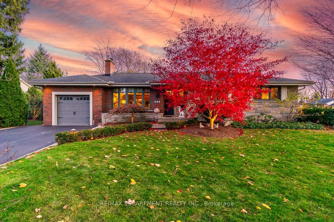 Detached in Burlington