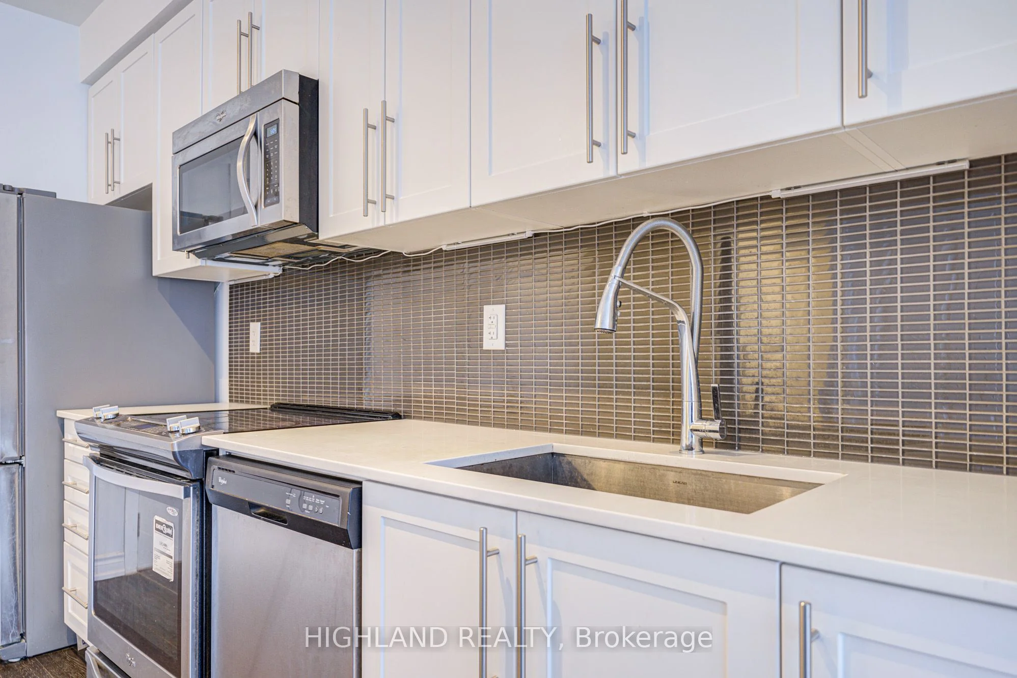 510 Curran Place 3310, Mississauga, ON L5B 0J8