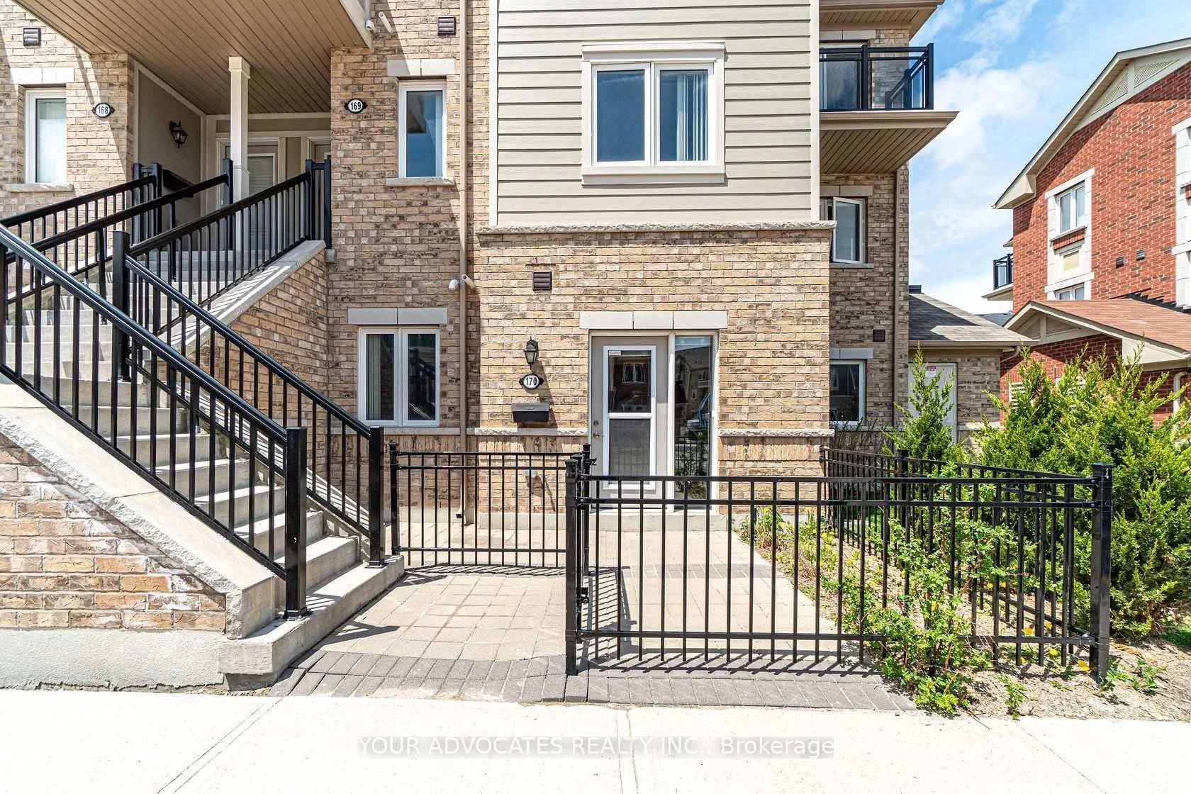 Condo Townhouse in Brampton