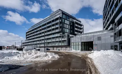 Common Element Condo in Burlington