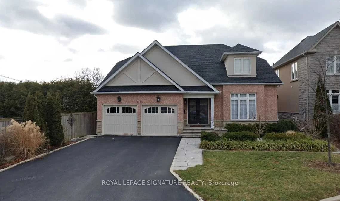 Detached in Oakville