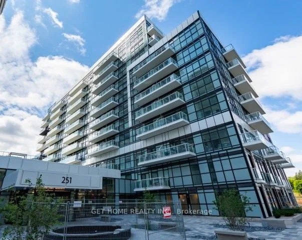 251 Manitoba Street 303, Toronto W06, On M8y 0c7