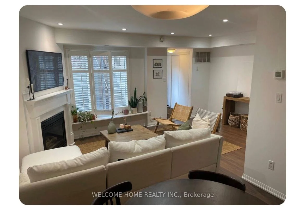 Condo Townhouse in Toronto