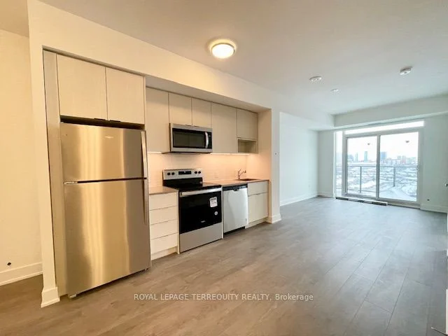 202 Burnhamthorpe Road E 2005w, Mississauga, On L5a 0b2