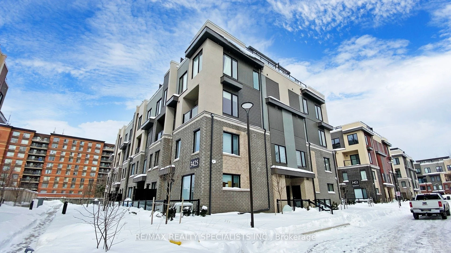 Condo Townhouse in Mississauga