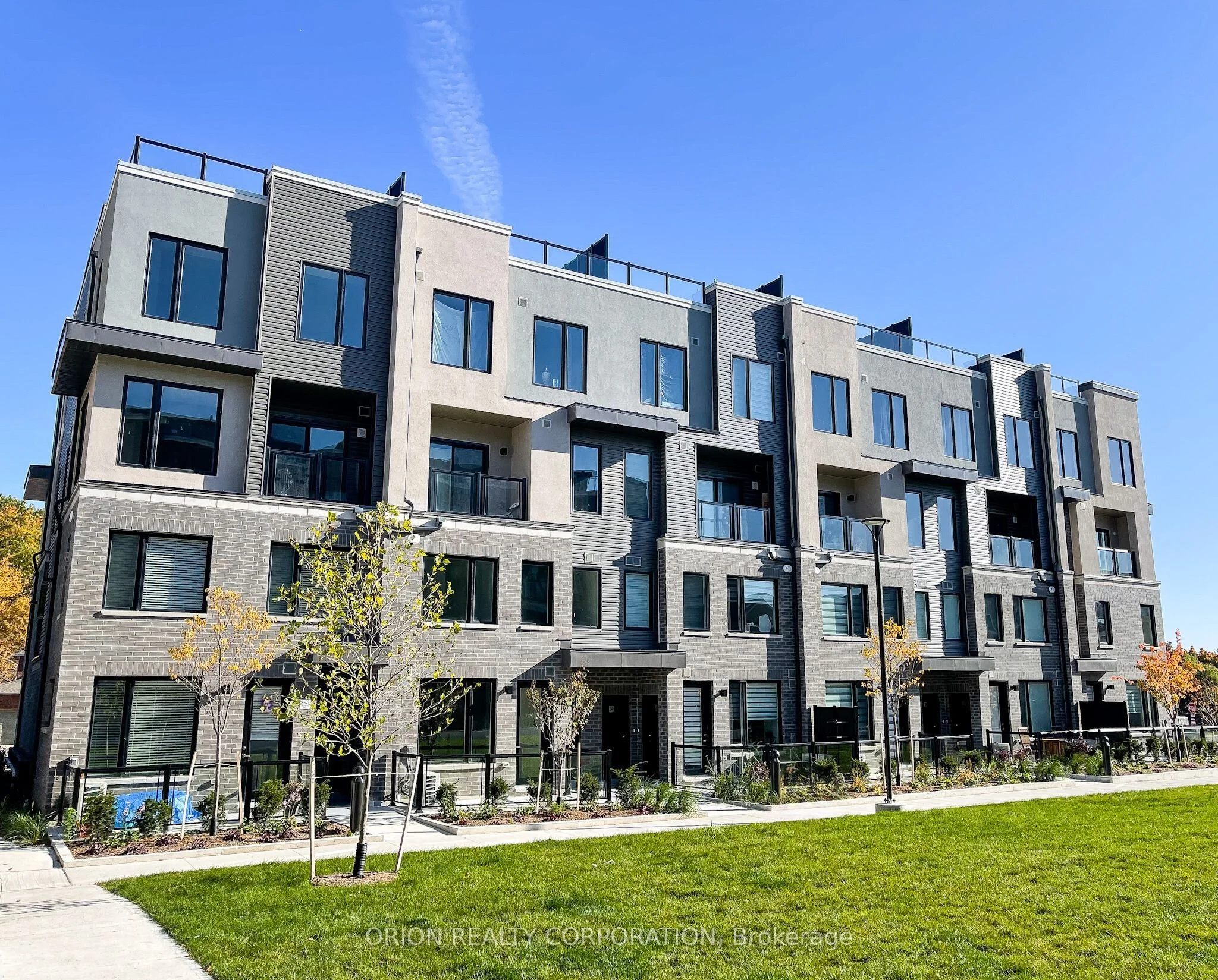 Condo Townhouse in Mississauga