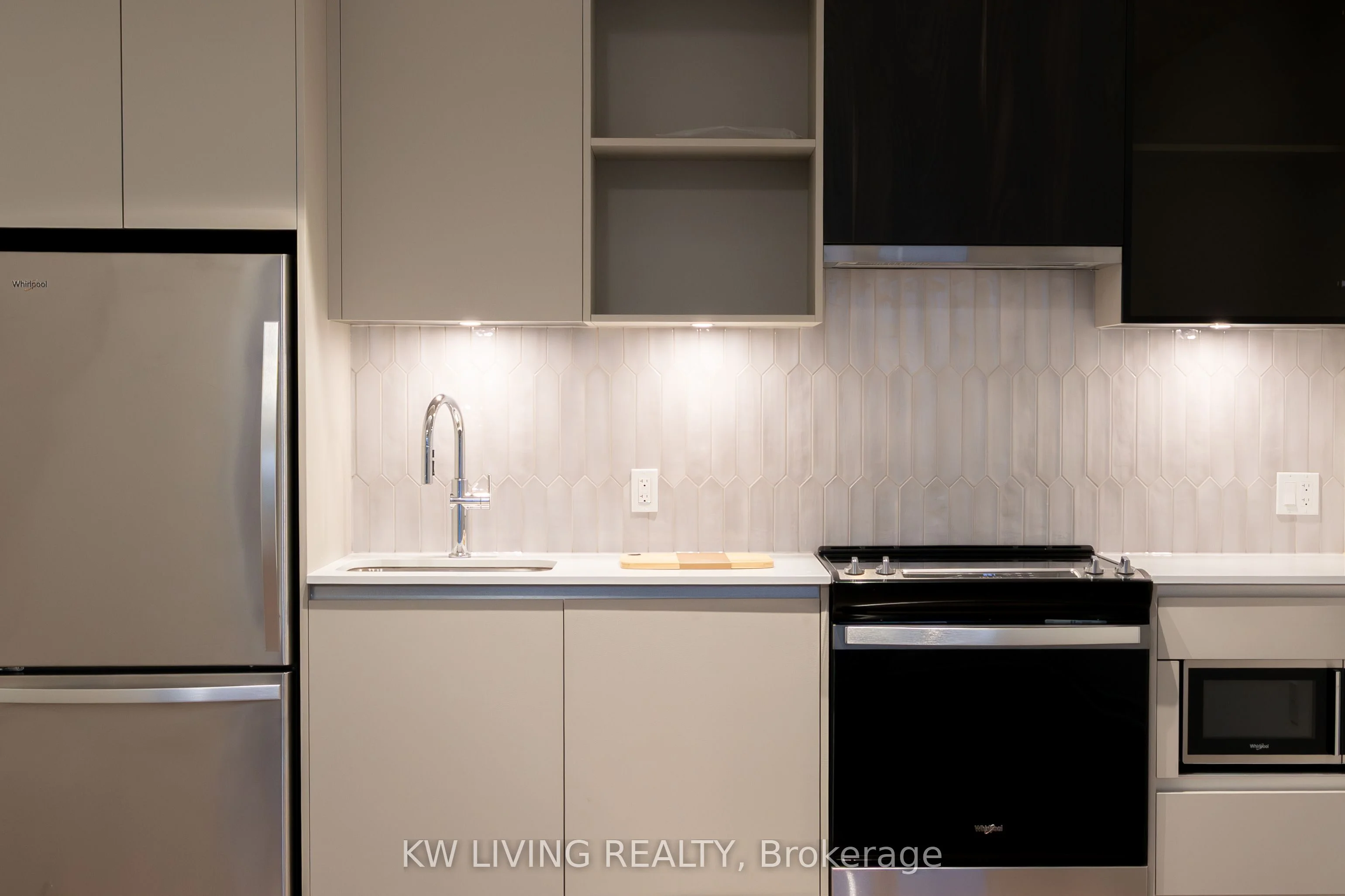 395 Dundas Street W 701, Oakville, On L6m 5r8