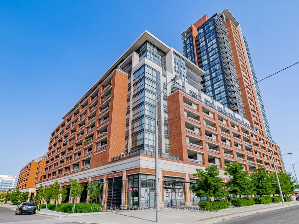 Condo Apartment in Toronto