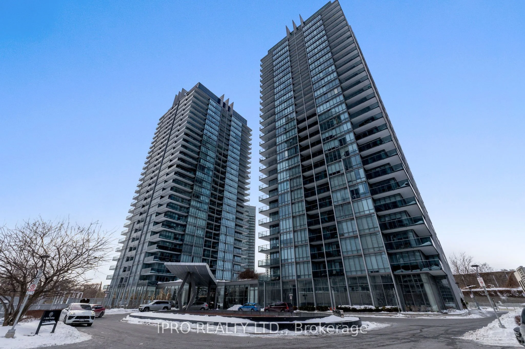 Condo Apartment in Toronto