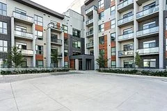 95 Dundas Street W 318, Oakville, ON L6M 5N4