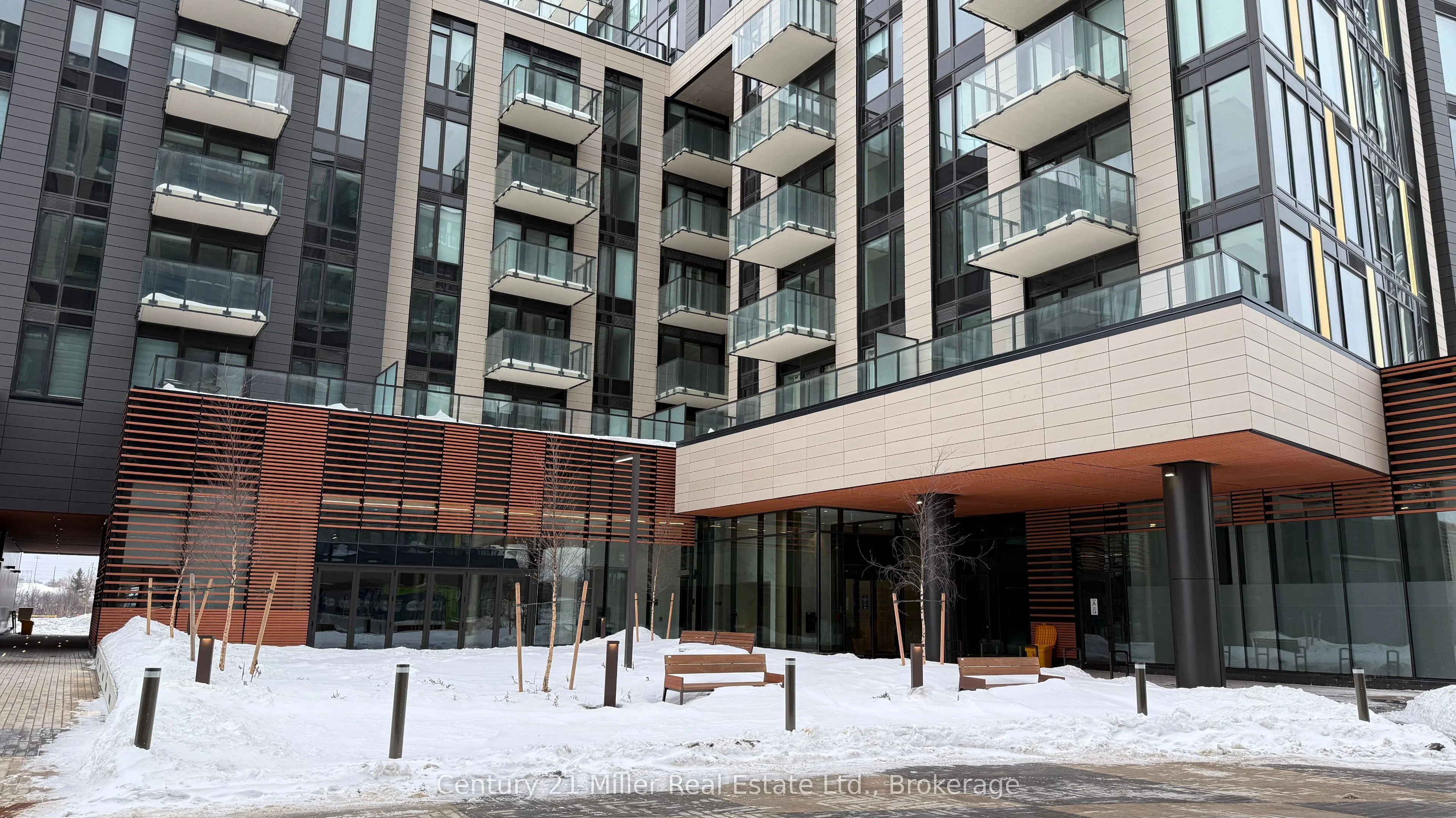 Condo Apartment in Oakville