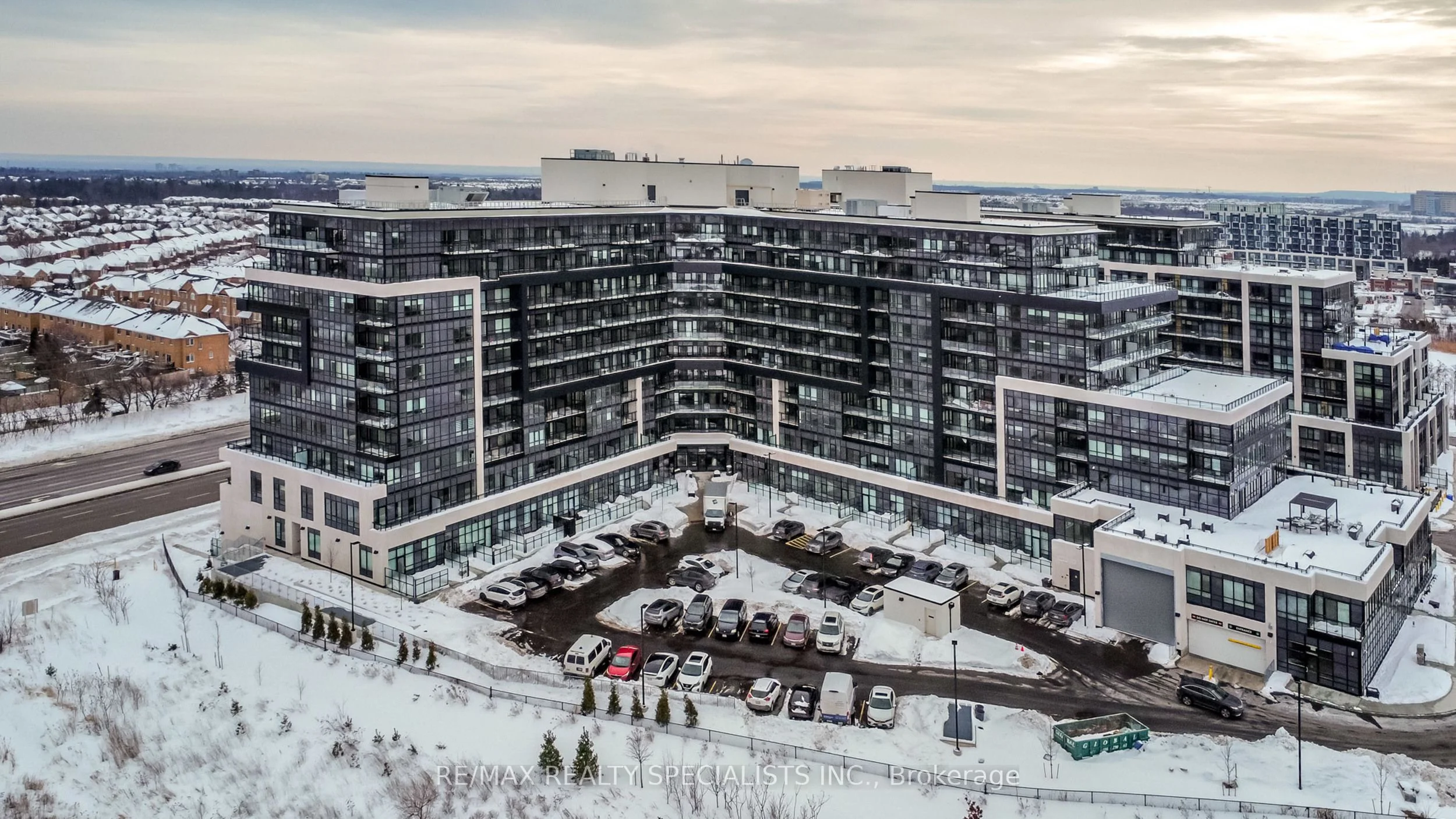 395 Dundas Street W 404, Oakville, On L6m 5r8