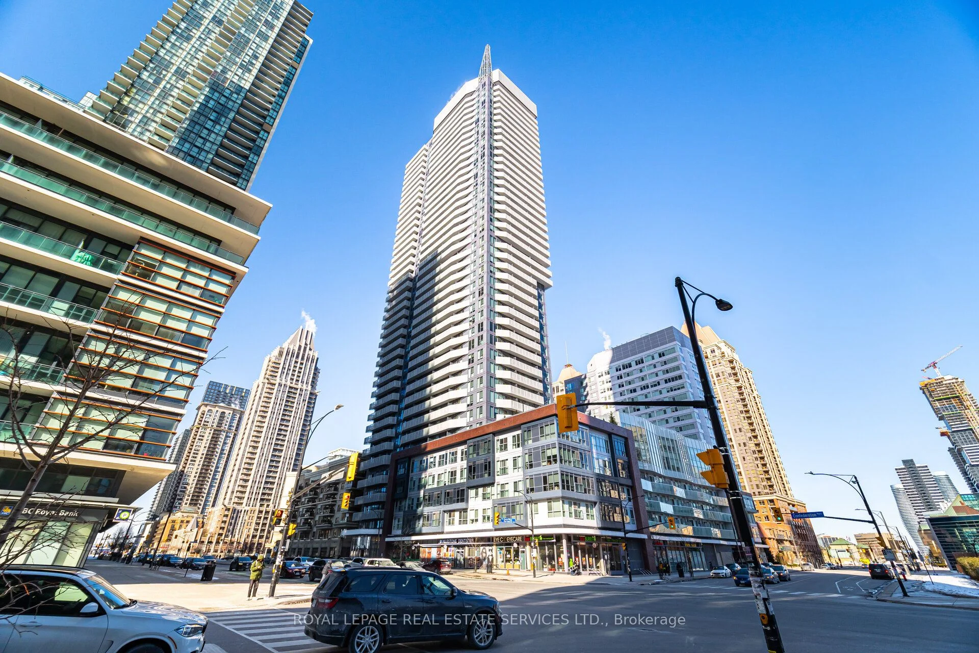 Condo Apartment in Mississauga