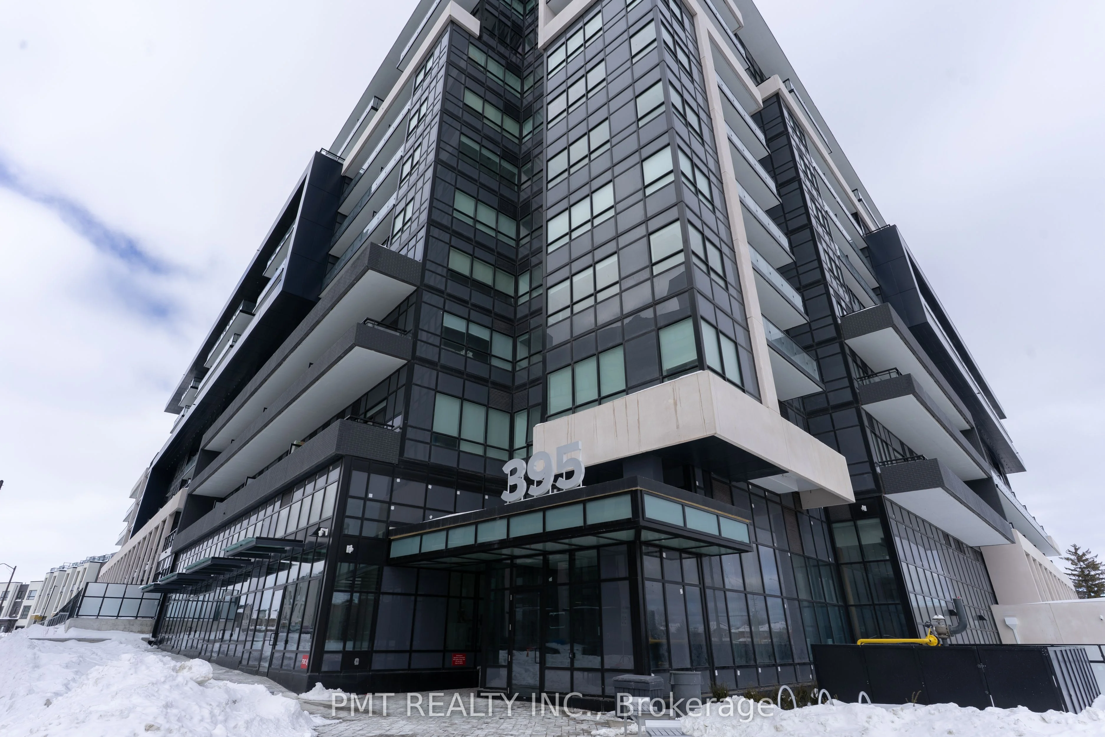 395 Dundas Street W 604, Oakville, On L6m 4m2