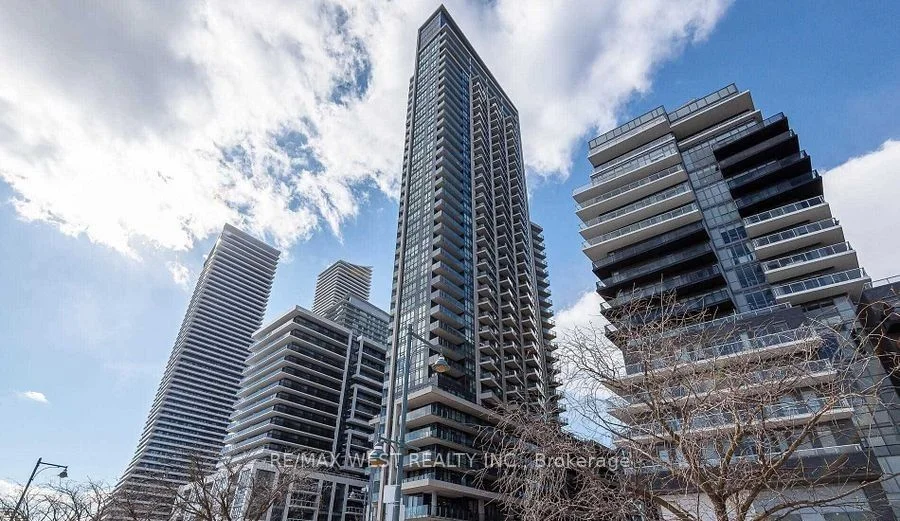 59 Annie Craig Drive 2408, Toronto W06, On M8v 0c4