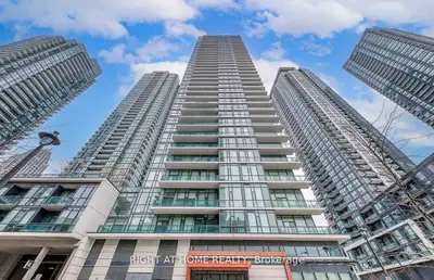 Condo Apartment in Mississauga