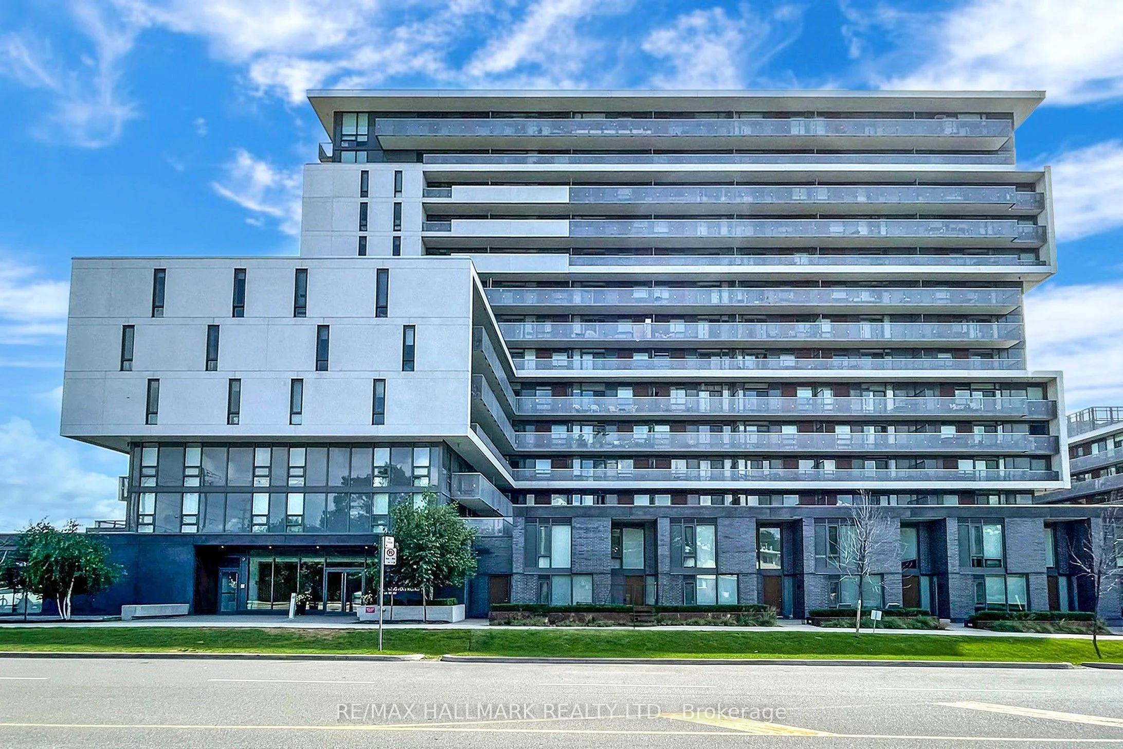 Condo Apartment in Toronto