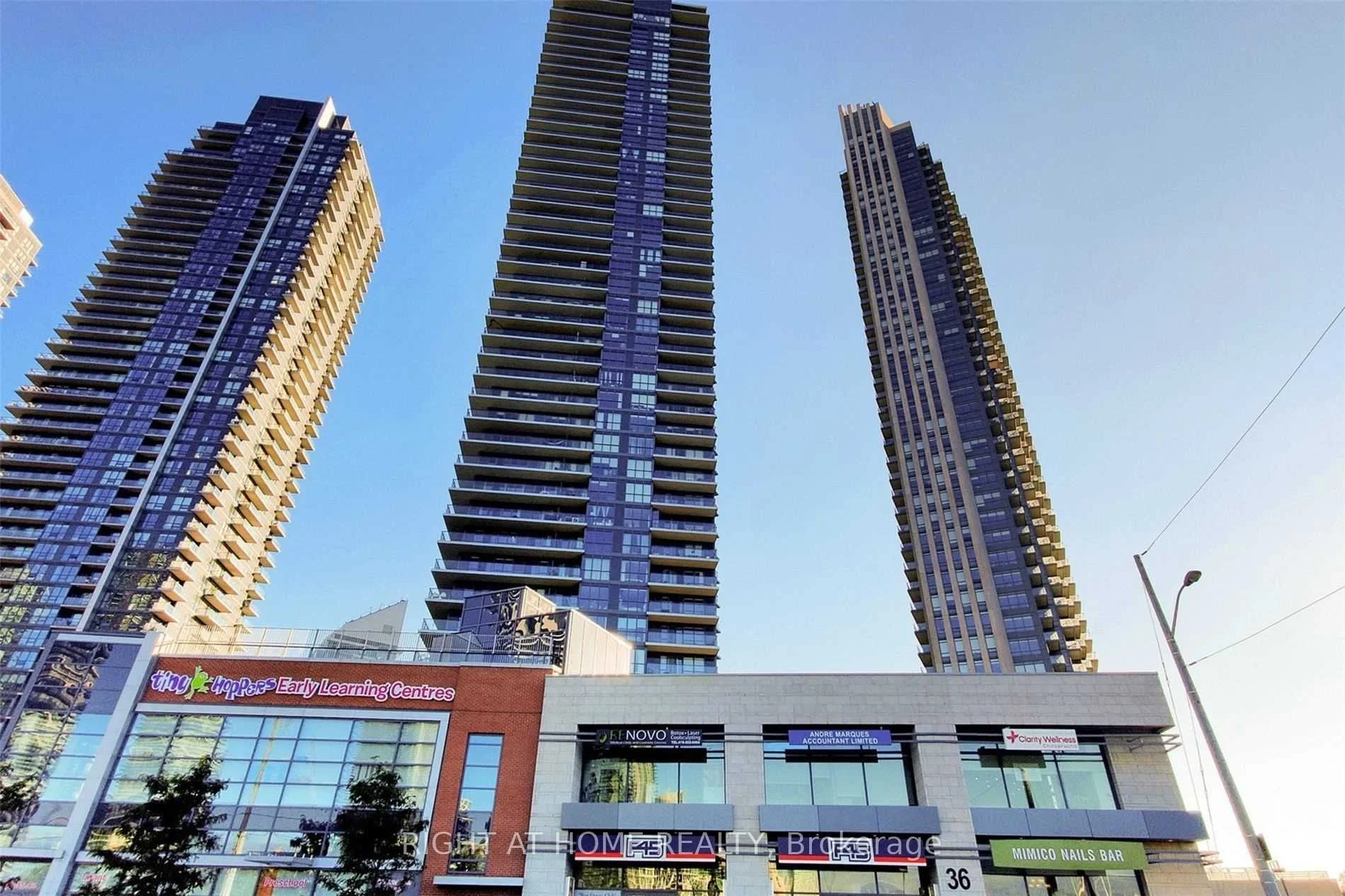 Condo Apartment in Toronto