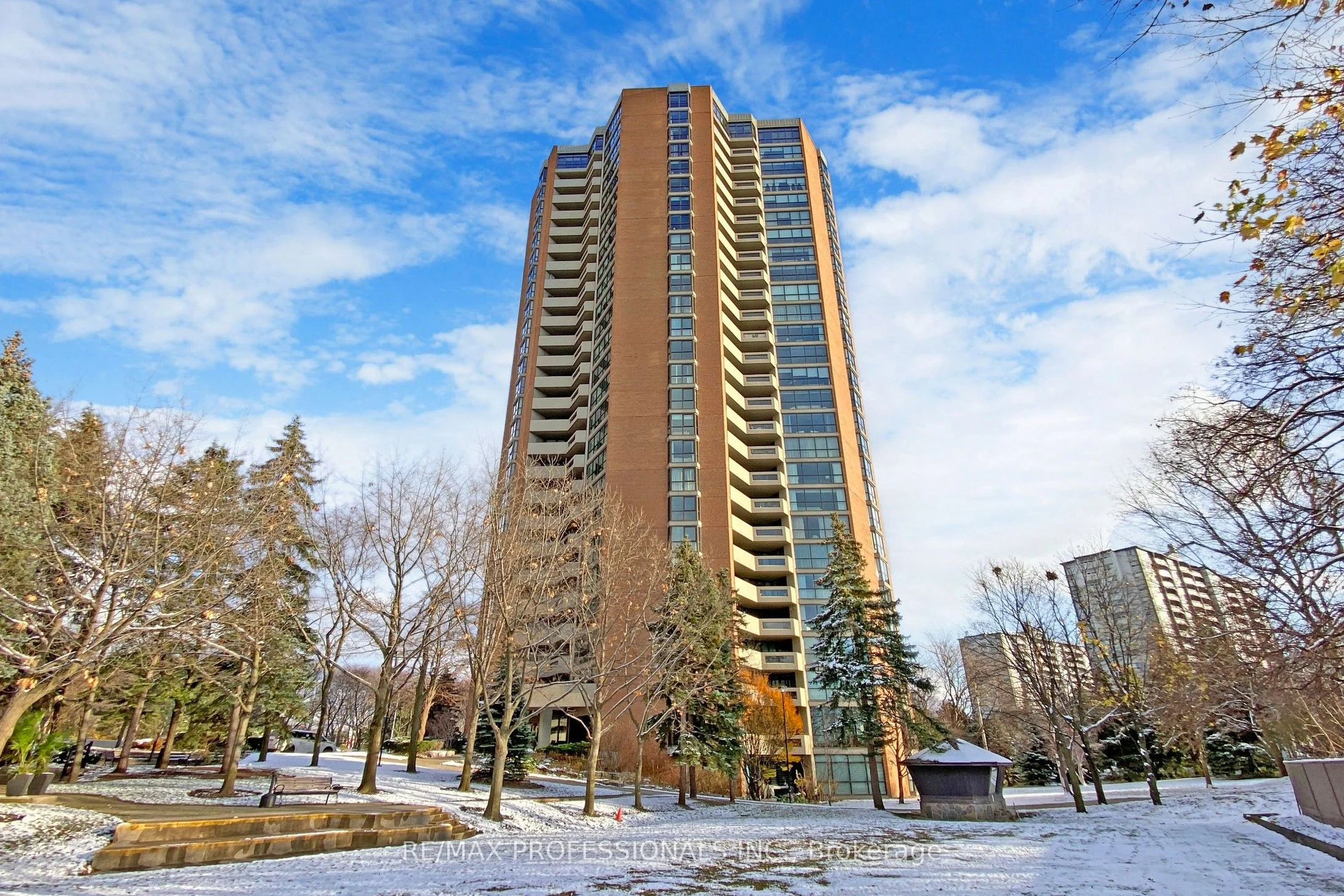 Condo Apartment in Toronto