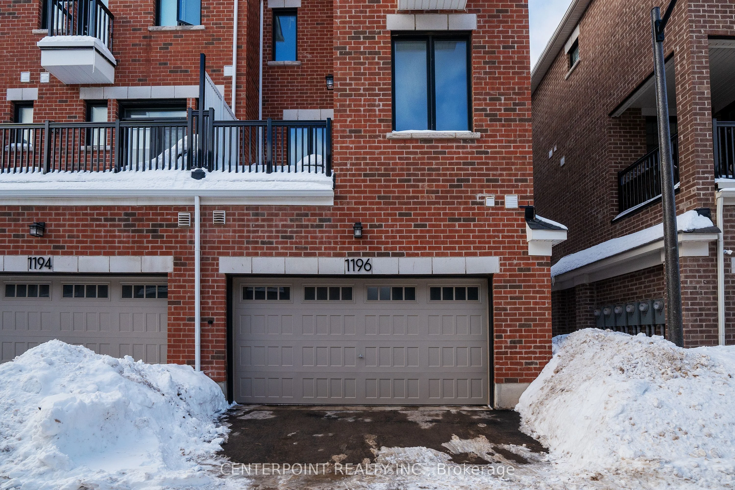 1196 Wheat Boom Drive N, Oakville, ON L6H 7W4