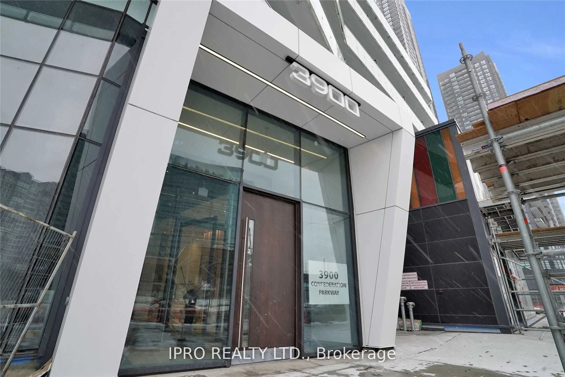 3900 Confederation Parkway 529, Mississauga, On L5b 0k7