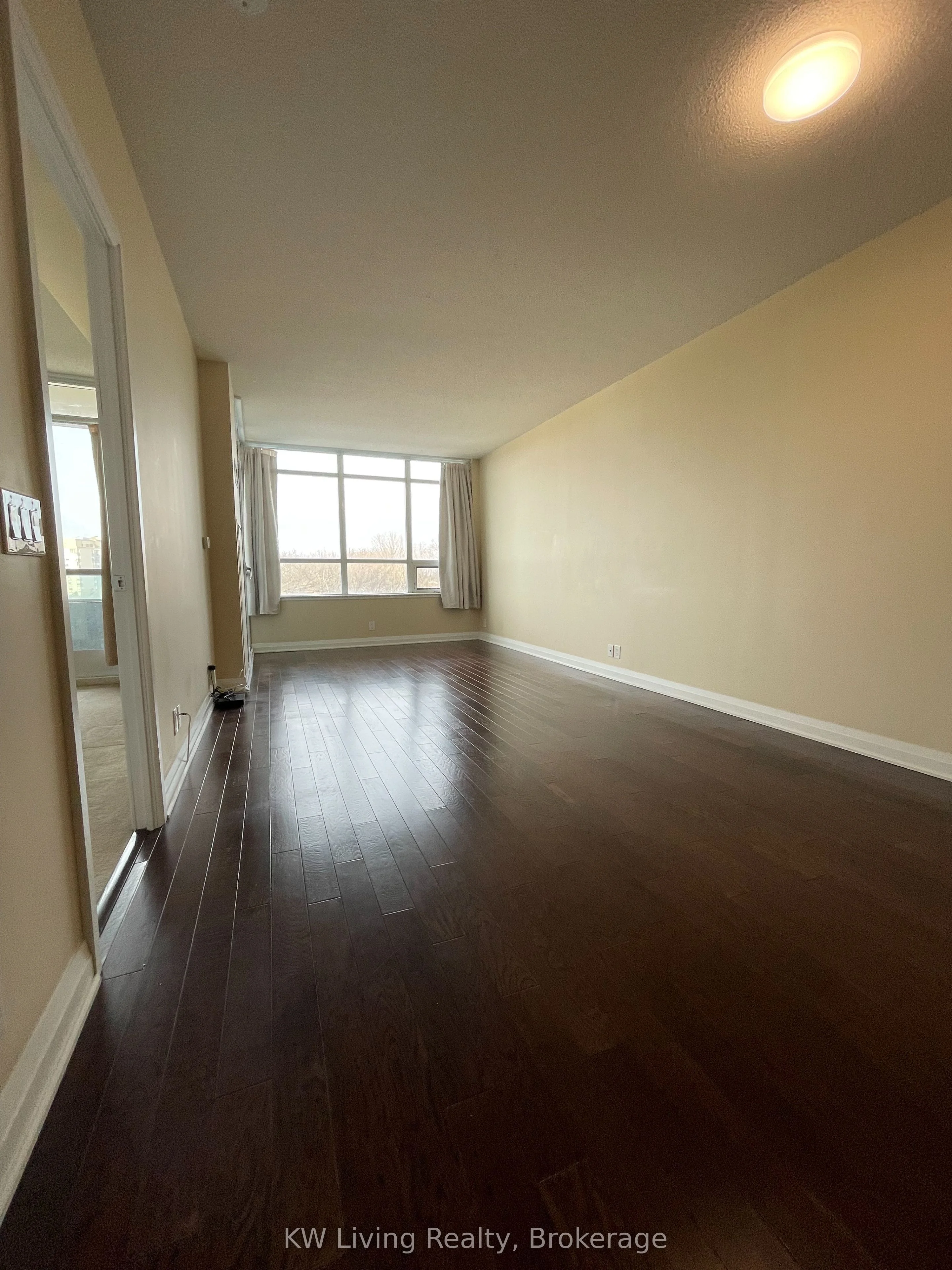 1055 Southdown Road 706, Mississauga, ON L5J 0A3