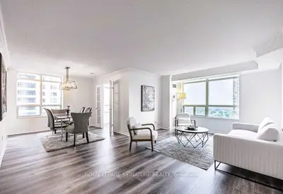 35 Kingsbridge Garden Circle 2112, Mississauga, On L5r 3z5