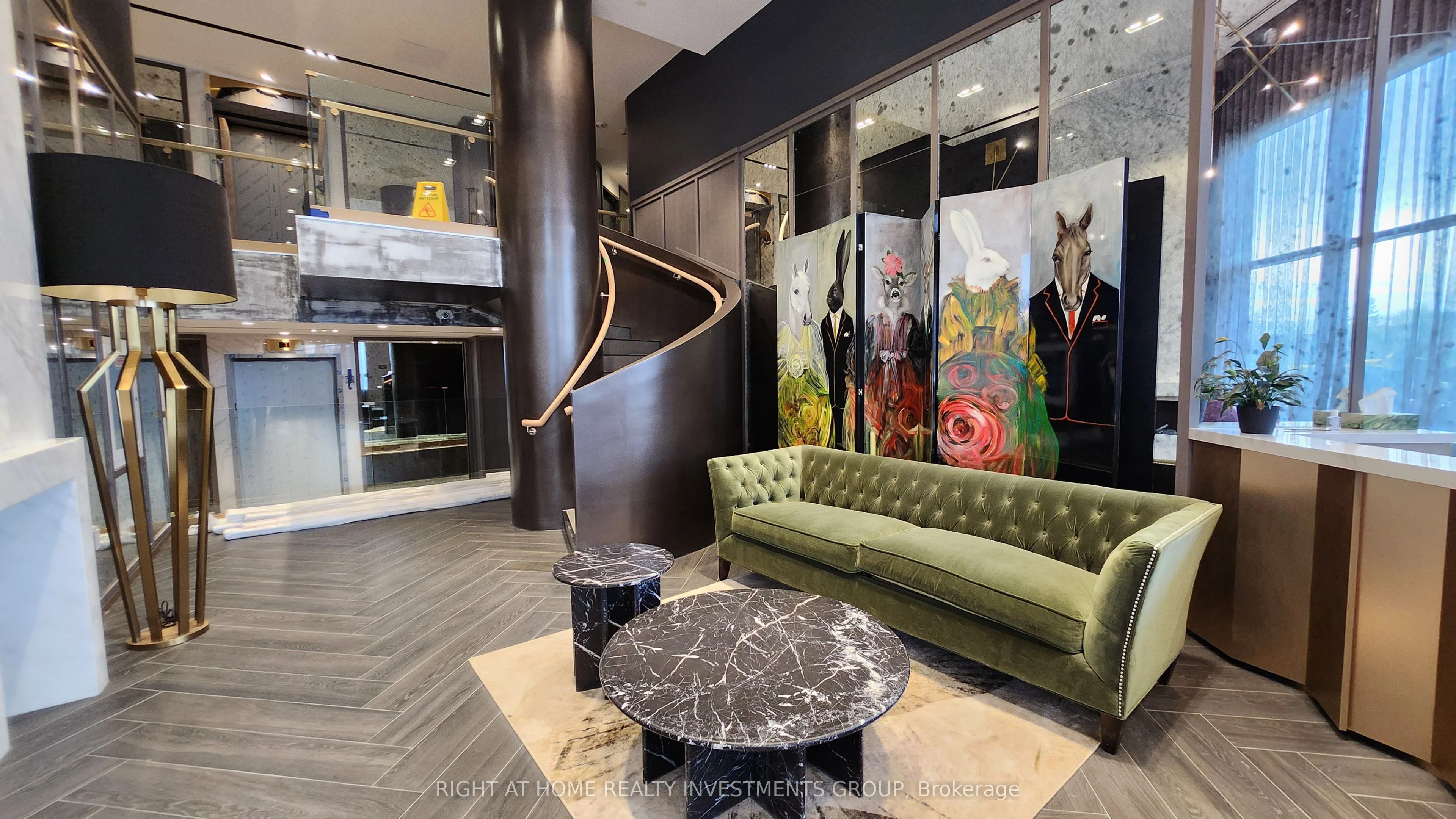 Condo Apartment in Oakville