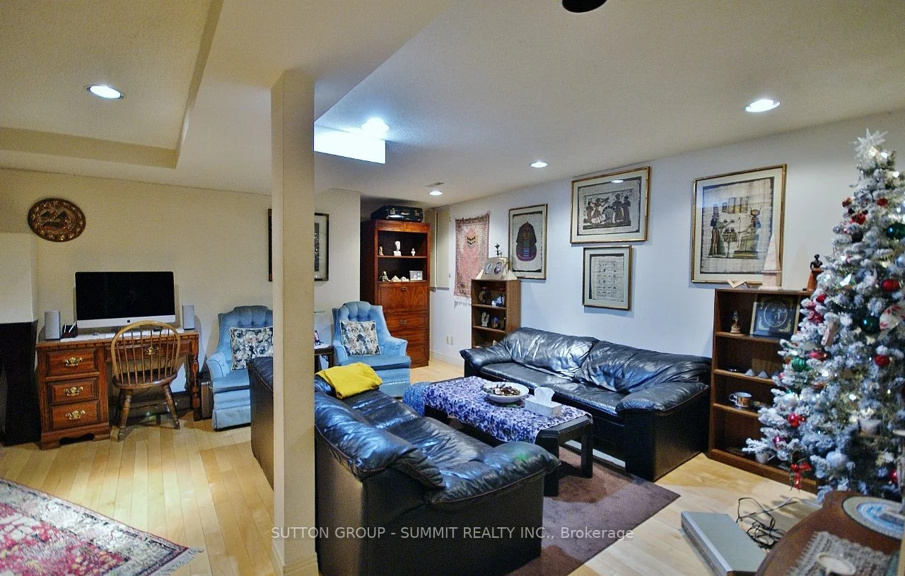 3163 Dovetail Mews, Mississauga, ON L5L 5K6