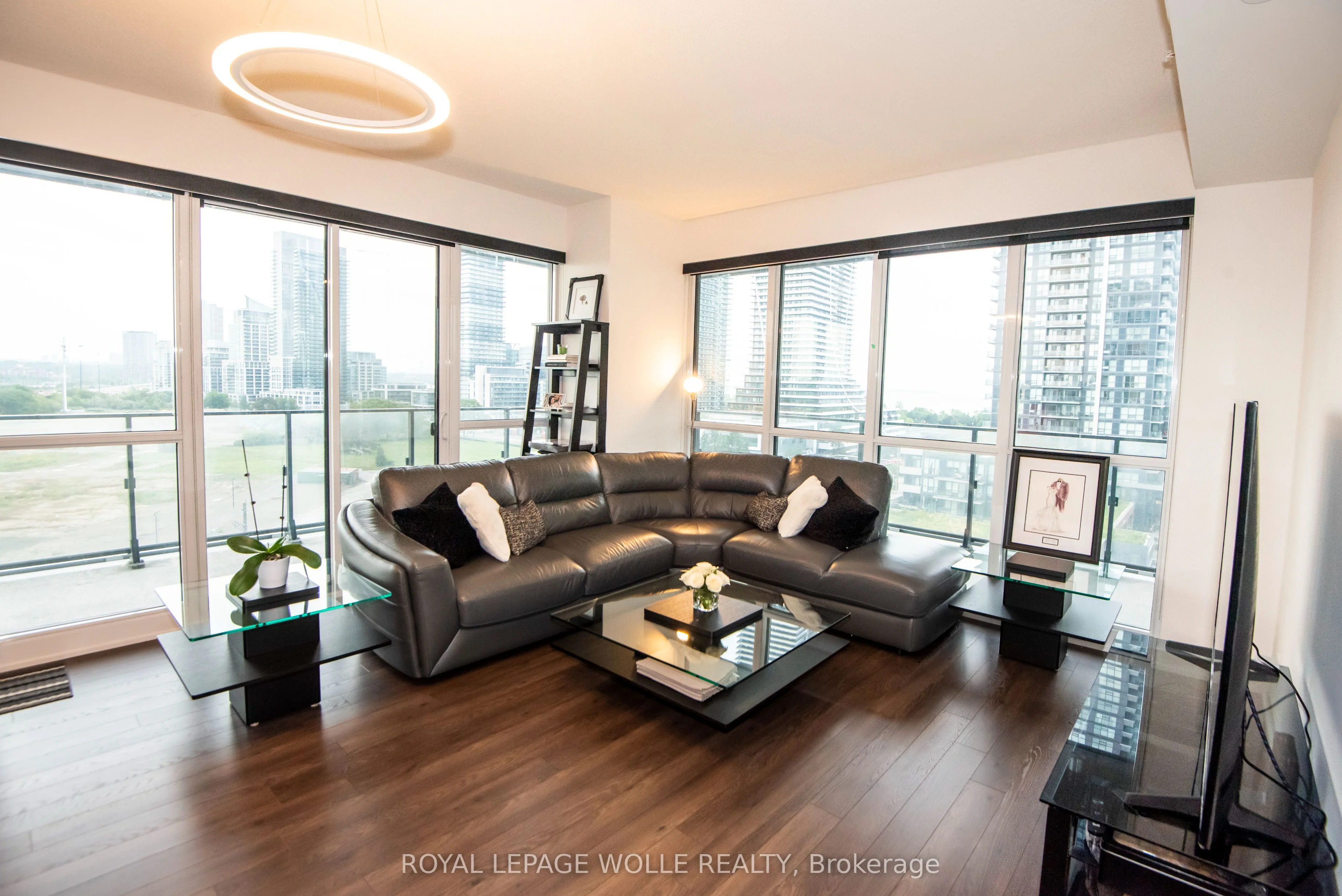 10 Park Lawn Road 1109, Toronto W06, On M8v 0h9