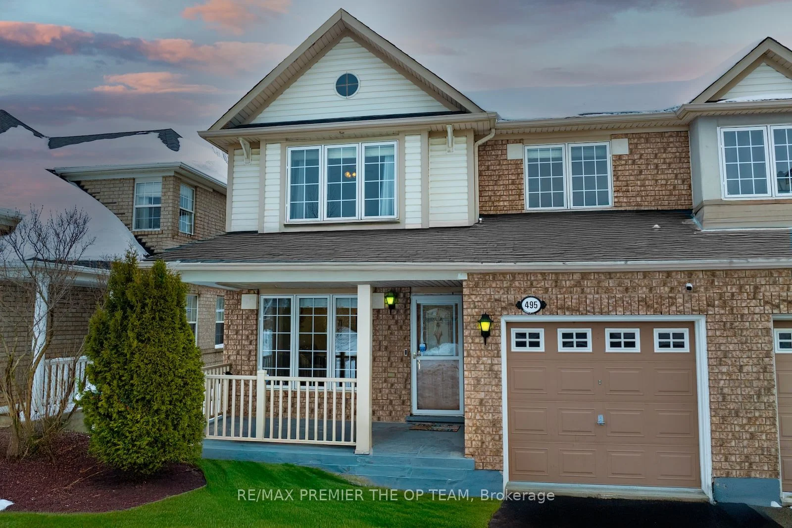 Semi-Detached in Milton
