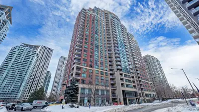 156 Enfield Place 1812, Mississauga, On L5b 4l8